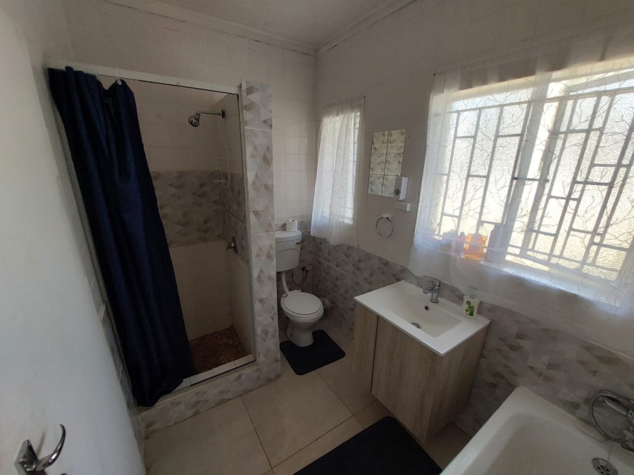 4 Bedroom Property for Sale in Melodie North West